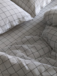 طرح چهارخانه سفید مشکی